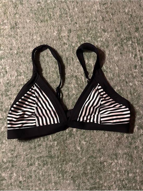 Athleta Other - ATHLETA Montauk Bikini Swim or Workout Top. Black & White Stripes. (M)